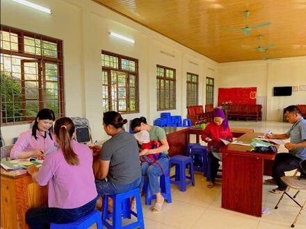 Kinh tế - Chính trị