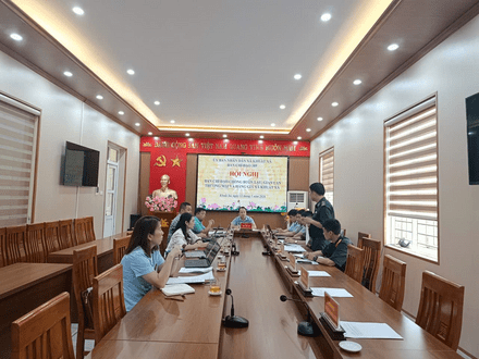 Kinh tế - Chính trị
